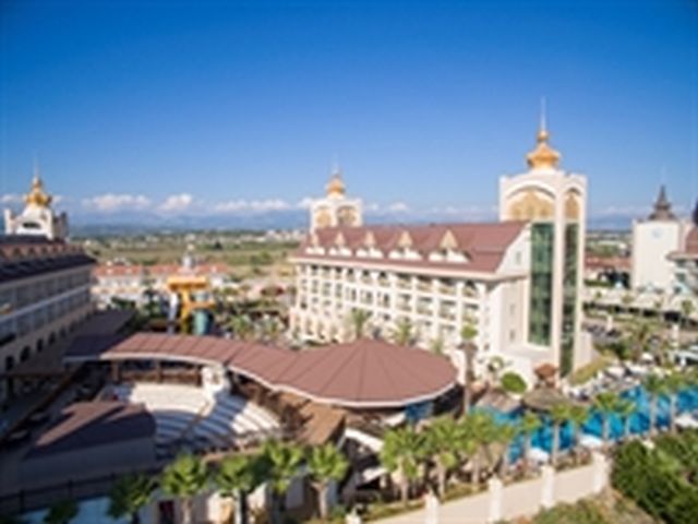 CROWN CHARM PALACE