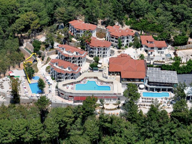 NICHOLAS PARK HOTEL