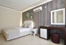 NICHOLAS PARK HOTEL
